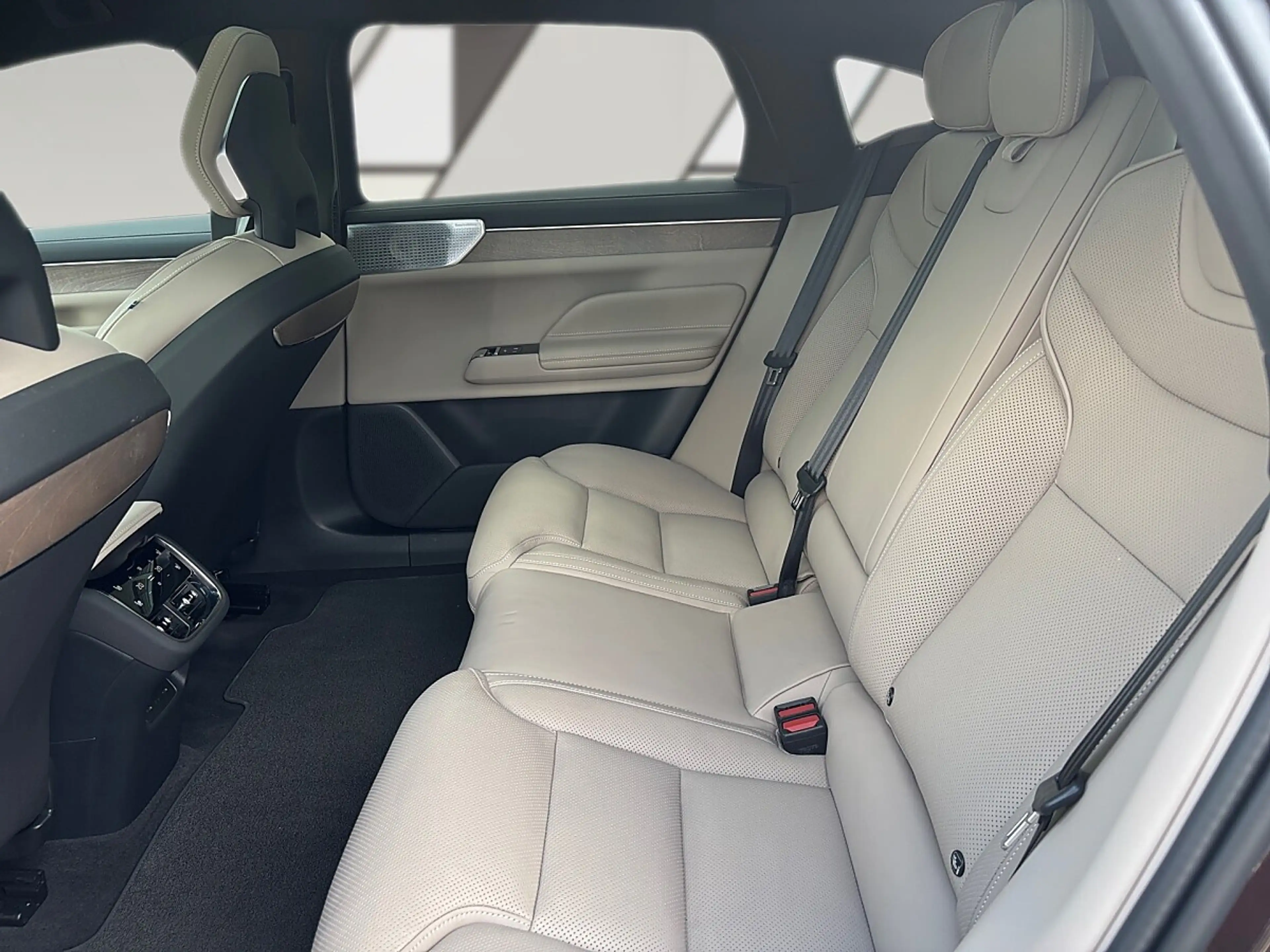 Volvo ES90 Single Motor Extended Range Ultra — photo 10
