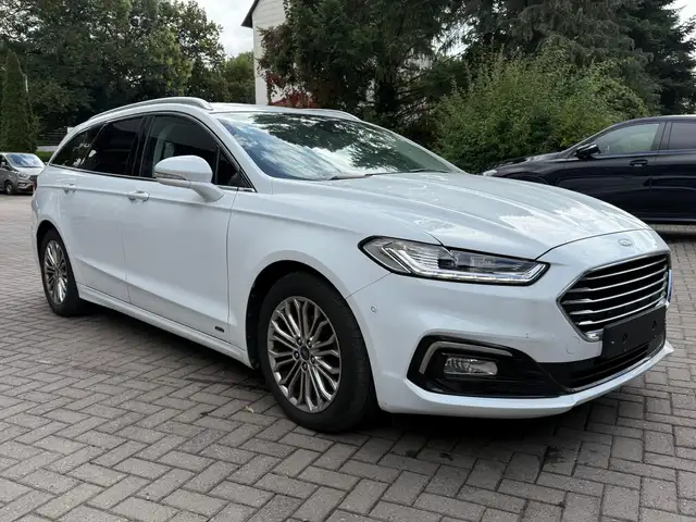 Ford Mondeo 2.0EB Aut. AWD Titan. LED+AHK+KAM+NAV+SHZ