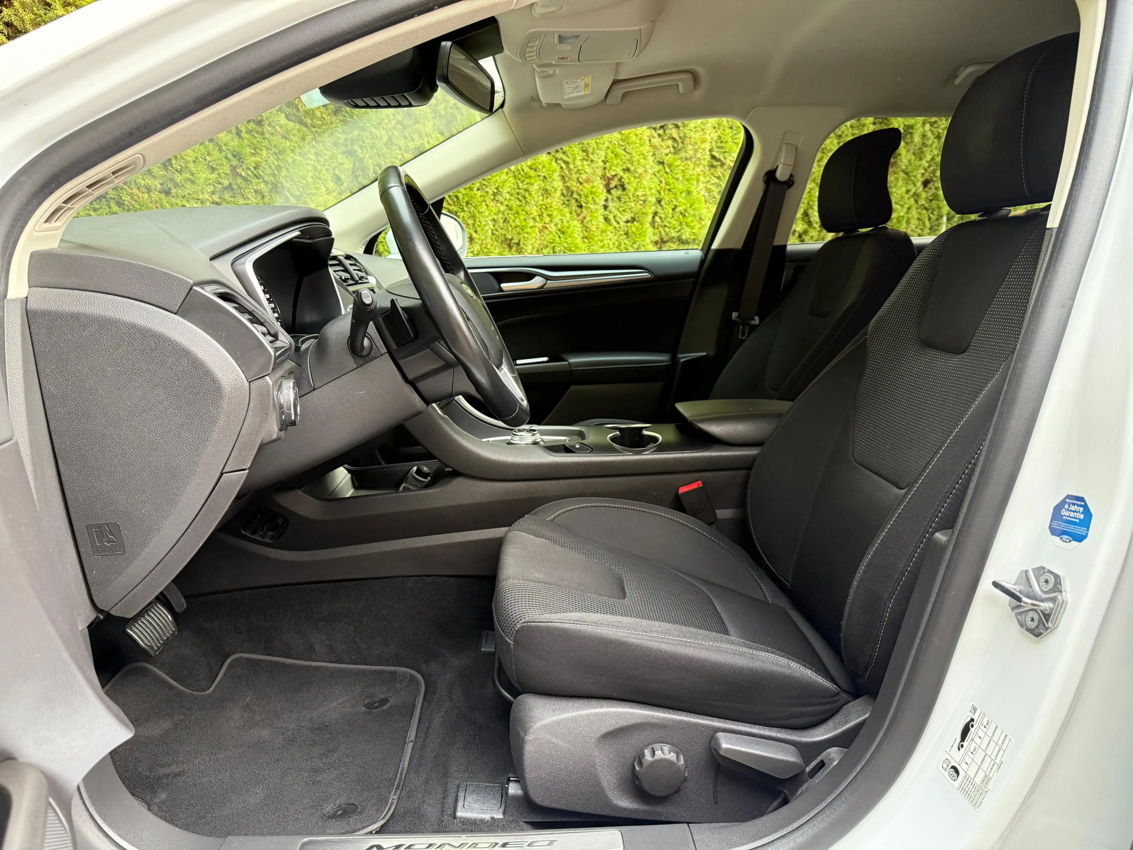 Ford Mondeo 2.0EB Aut. AWD Titan. LED+AHK+KAM+NAV+SHZ — photo 8