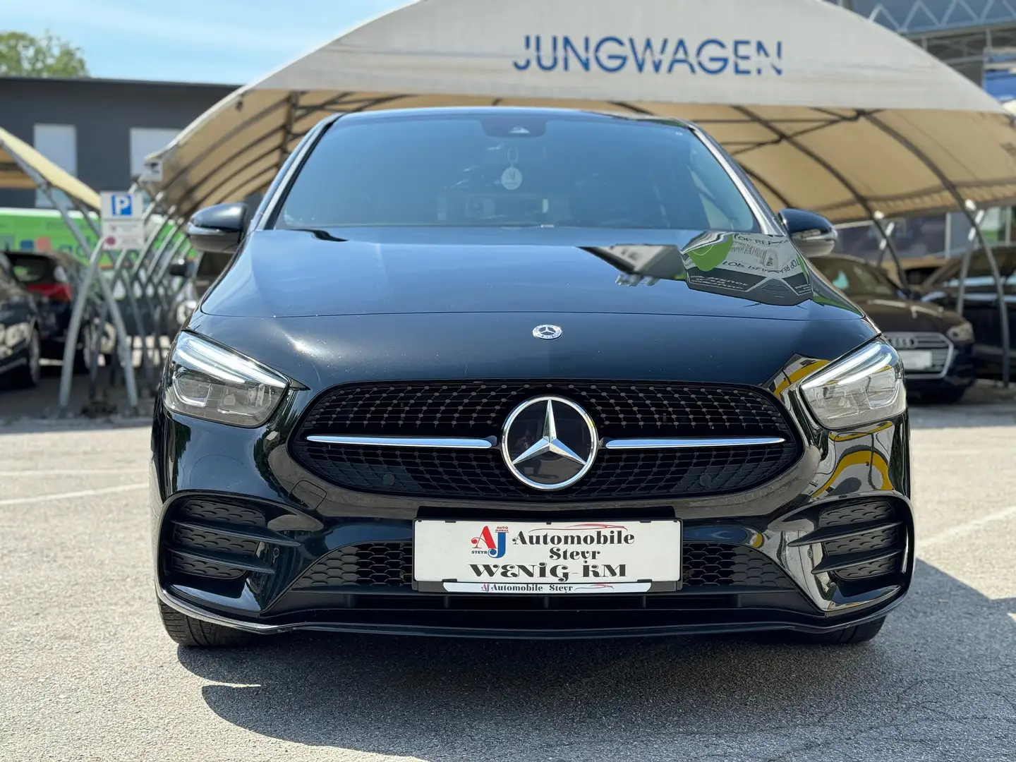 Mercedes-Benz B 250 e PHEV Aut+AMG Line+Navi+Alcatara+LED+Einparkhilfe Zwart - 2