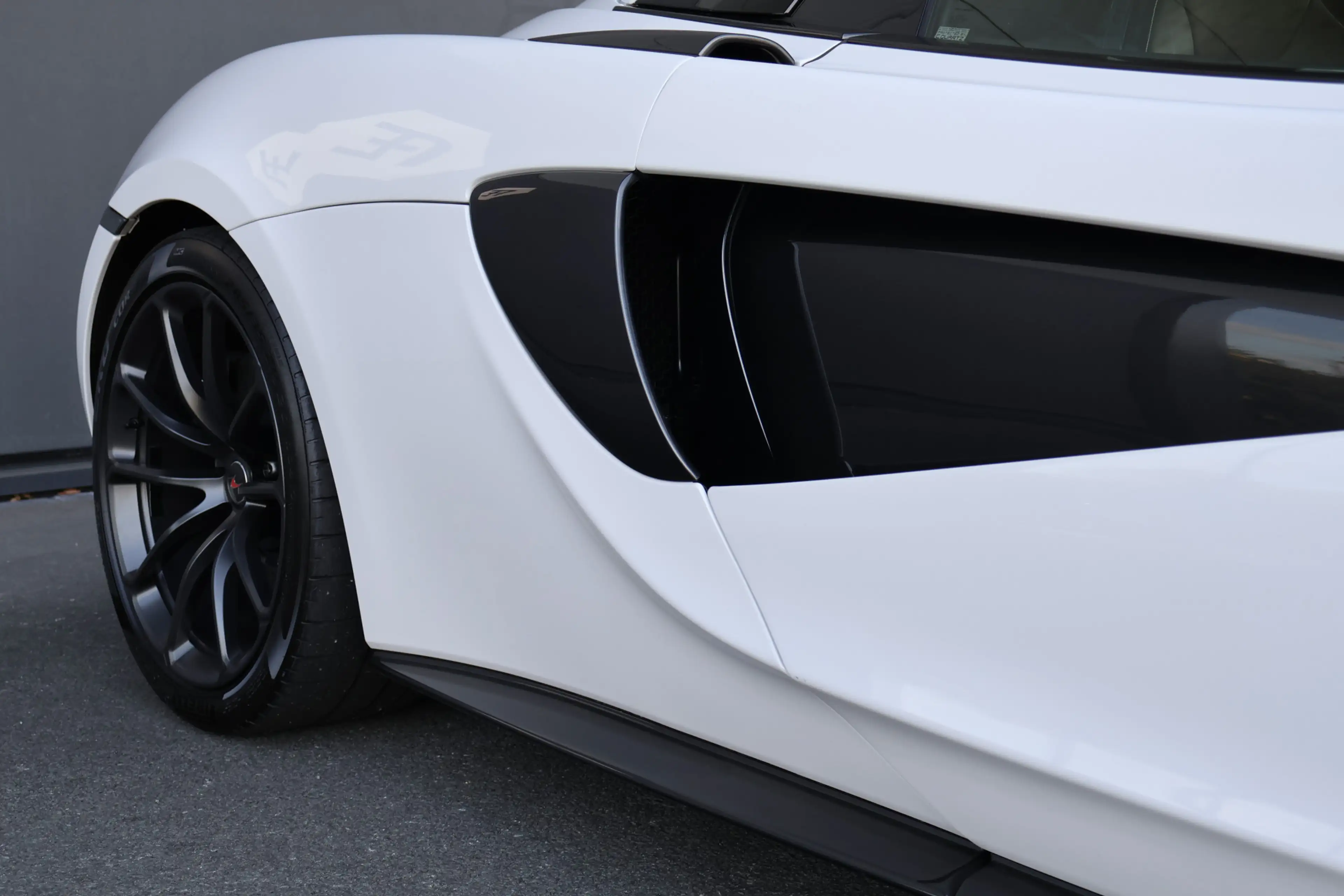 McLaren 570S Spider | CARBON INTERIEUR | BOWERS & WILKENS | CRU — photo 31