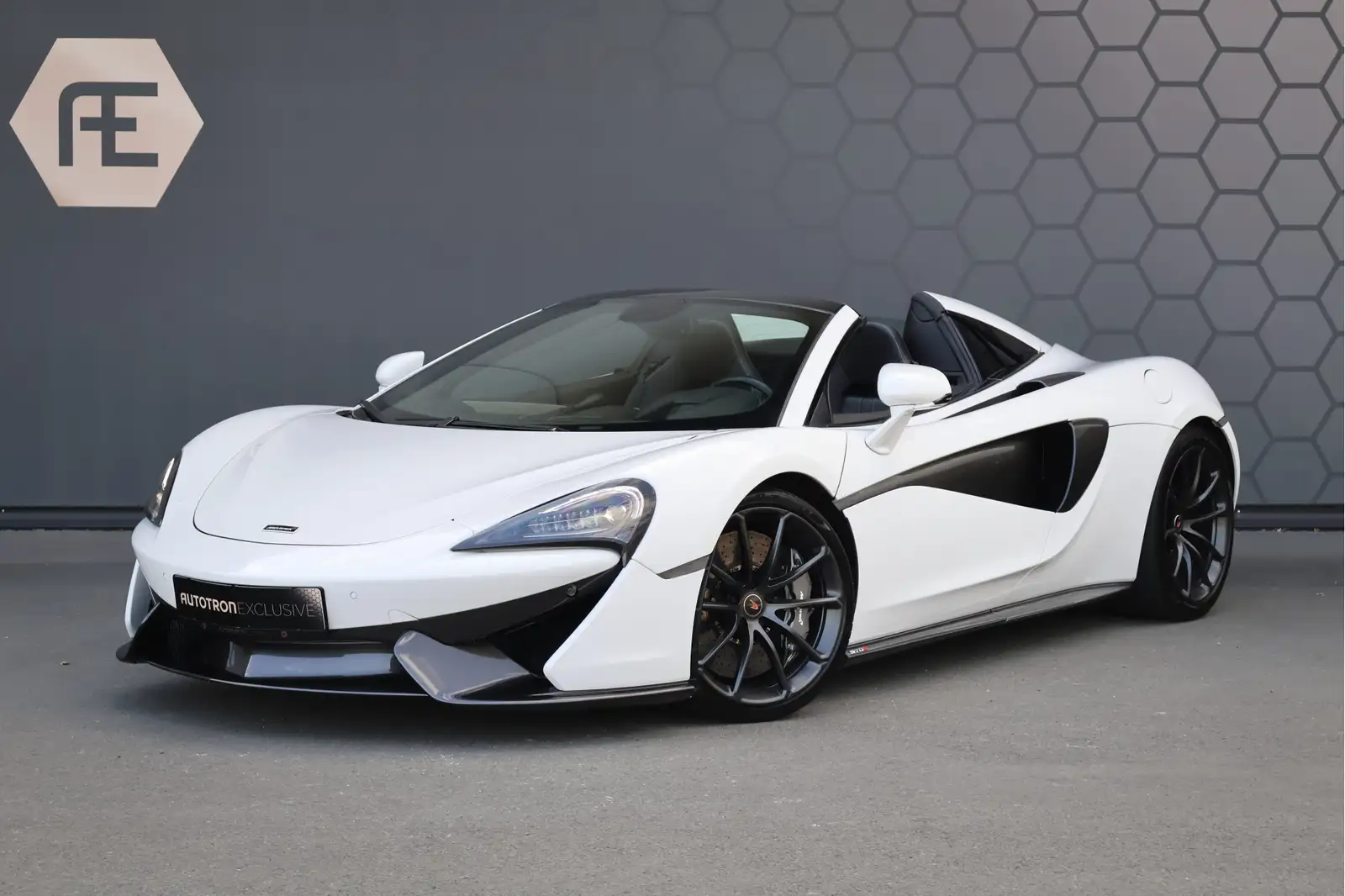 McLaren Spider | CARBON INTERIEUR | BOWERS & WILKENS | CRU