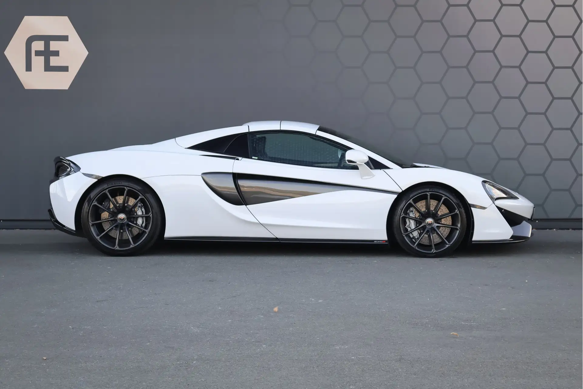 맥라렌 570S 570 Sport Spider 2018 흰색 사진 6