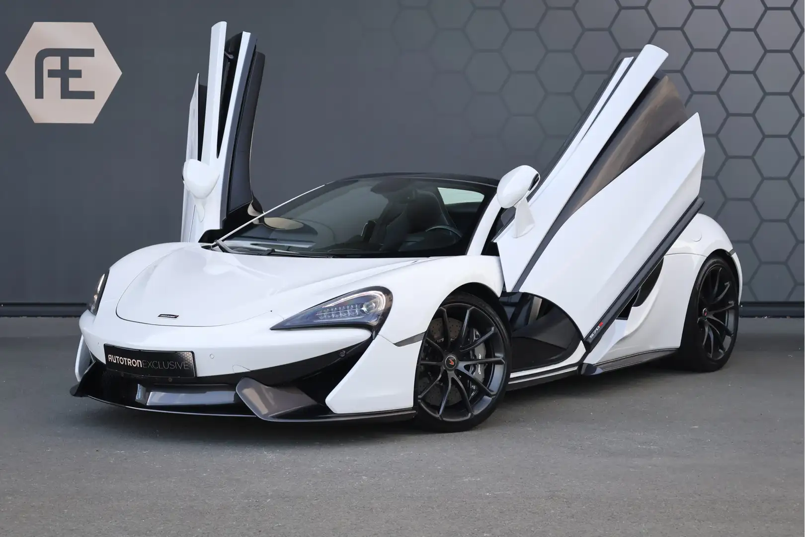 McLaren 570S Spider | CARBON INTERIEUR | BOWERS & WILKENS | CRU Weiß - 2