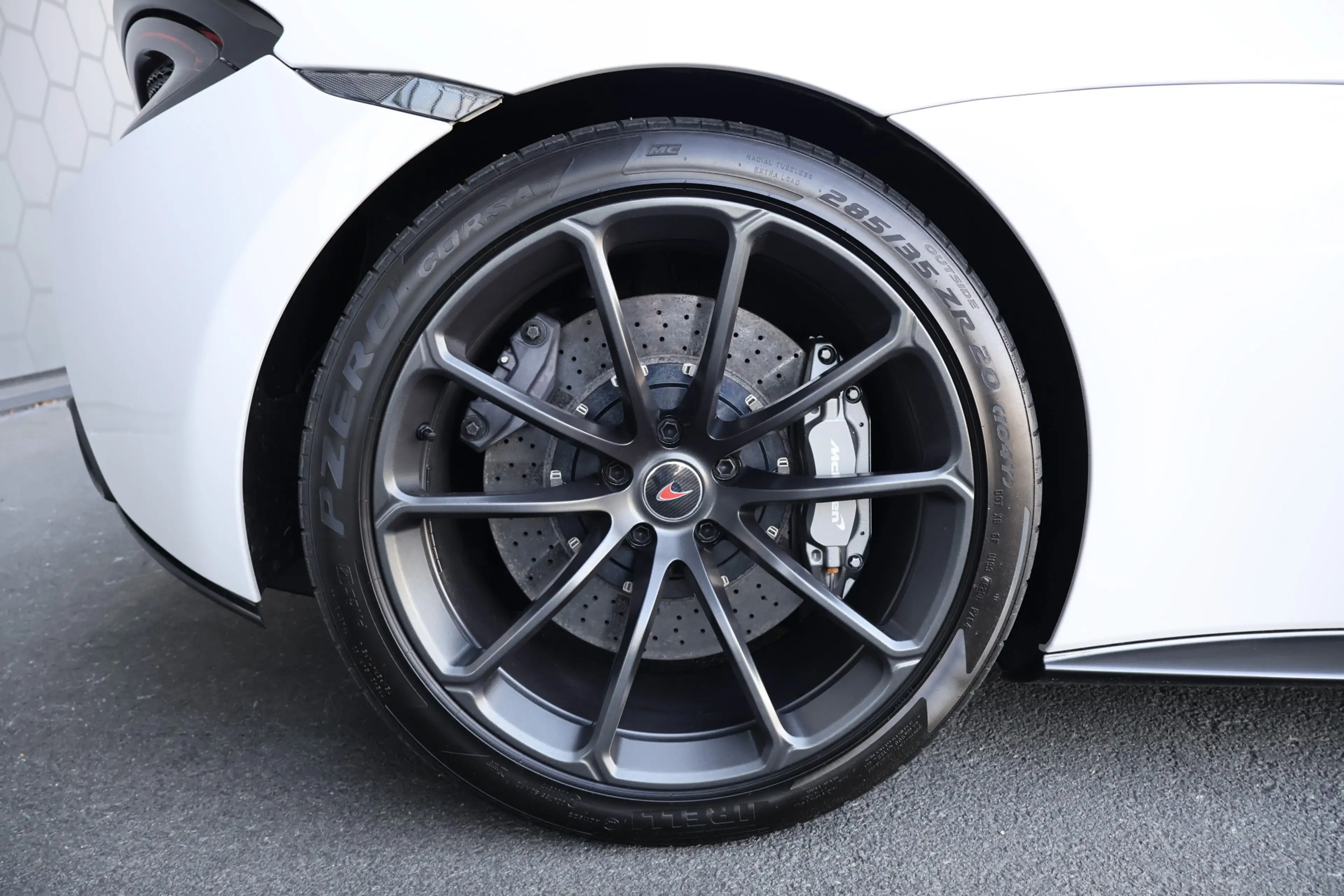 McLaren 570S Spider | CARBON INTERIEUR | BOWERS & WILKENS | CRU — photo 29