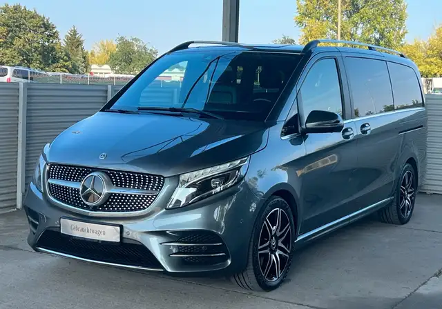 Mercedes-Benz V 300 LANG AMG-LINE NAVI DISTRONIC 360° EL.TÜREN