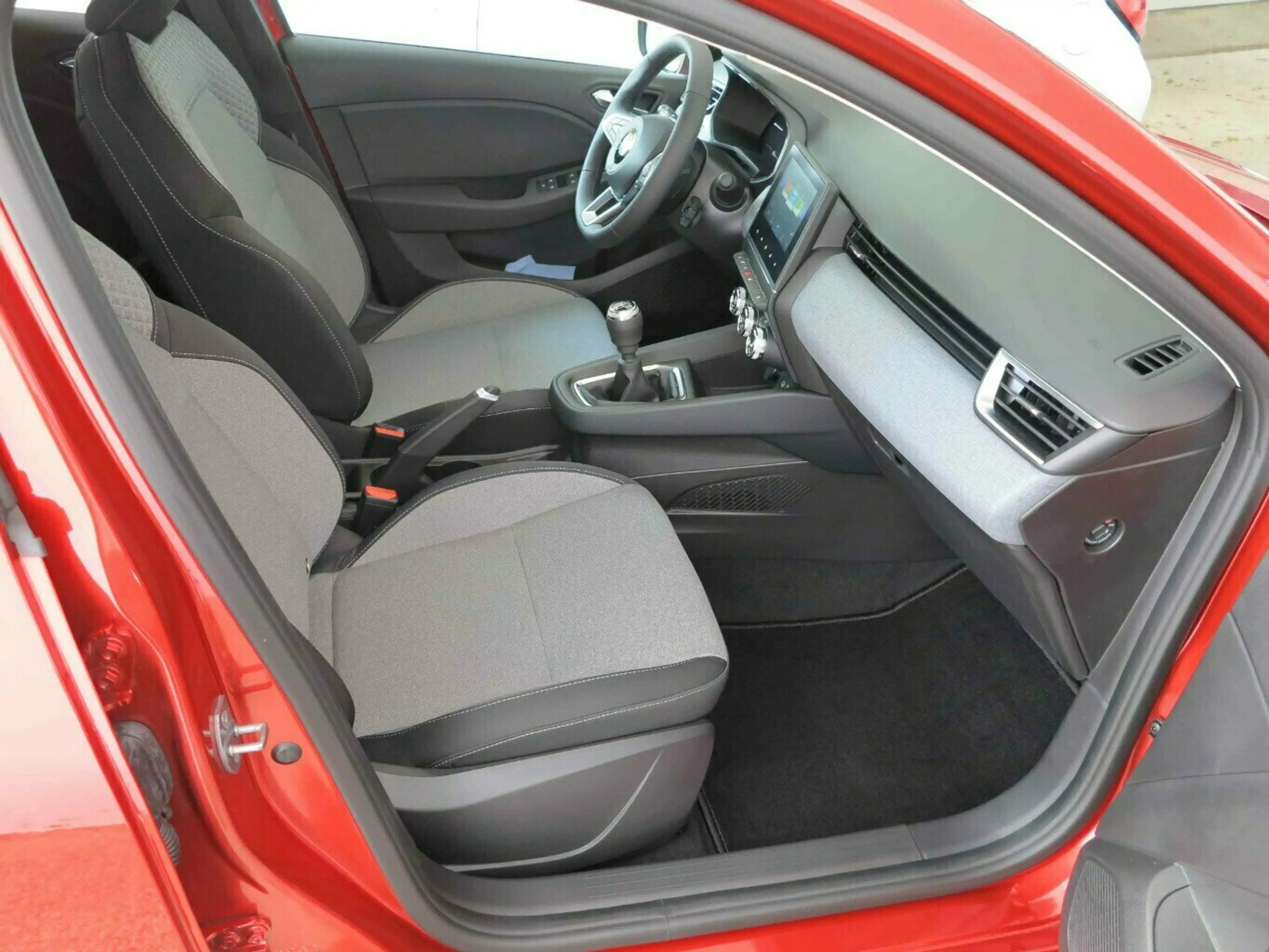 Mitsubishi Colt Plus mit 8 Jahren Garantie — photo 13