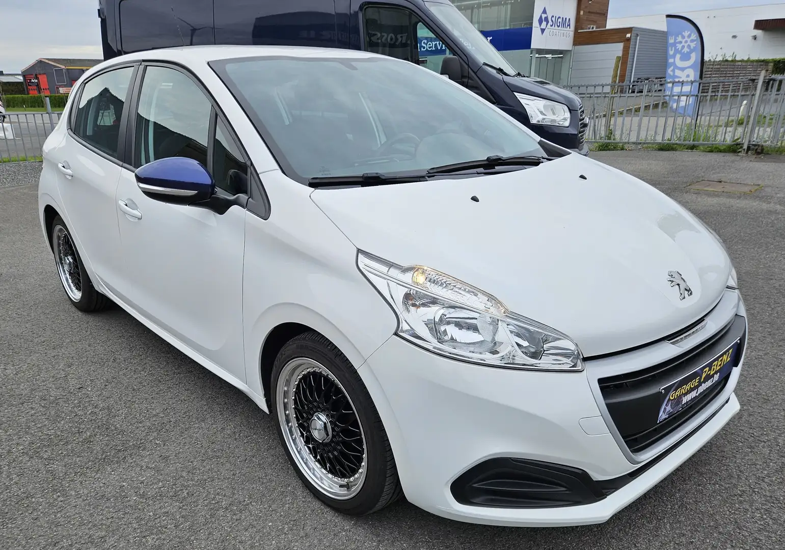 Peugeot 208 1.2i PureTech Like S airco cruise control 5deurs Blanc - 1