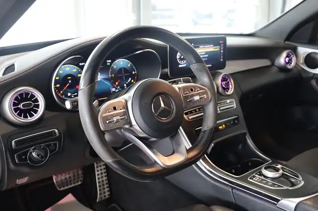 Mercedes-Benz C-Class view 17