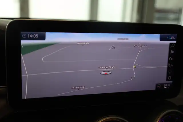 Mercedes-Benz C-Class view 30