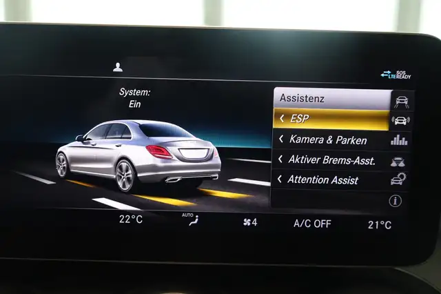 Mercedes-Benz C-Class view 27