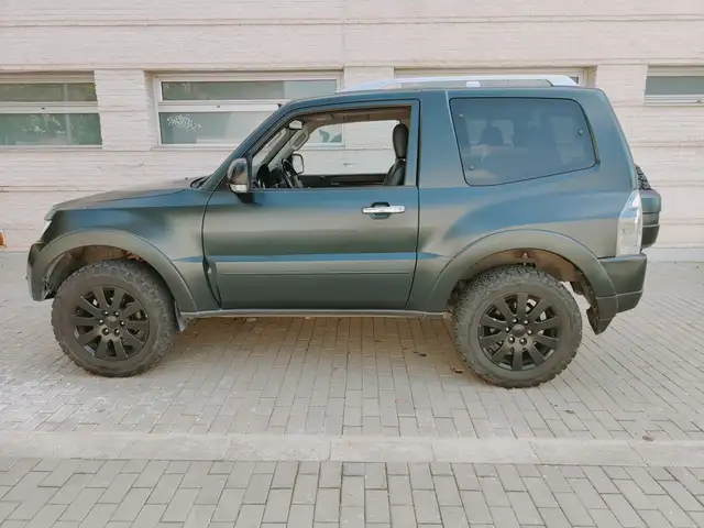 Mitsubishi Montero 3.2DI-D Intense Aut.