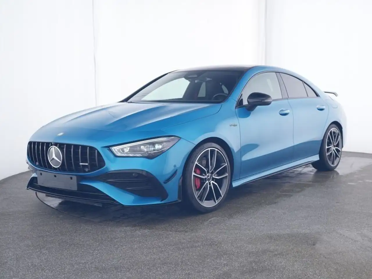 Mercedes-Benz CLA 35 AMG