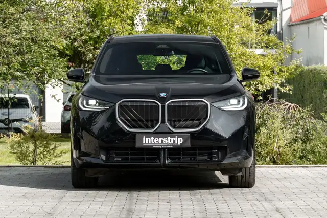 BMW X3 view 2