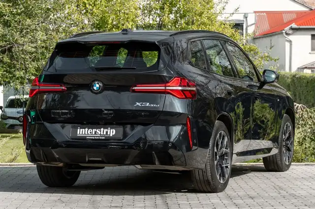 BMW X3 view 6
