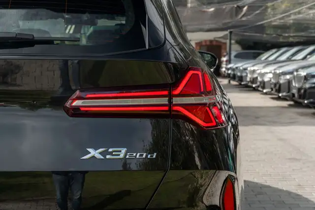 BMW X3 view 7