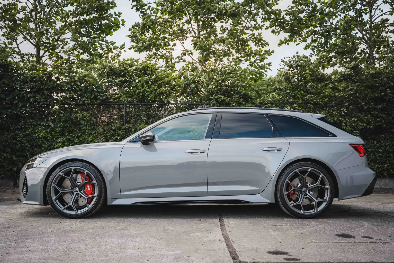 Audi RS6 Avant 4.0 V8 TFSI Quattro Performance Tiptronic Gris - 2