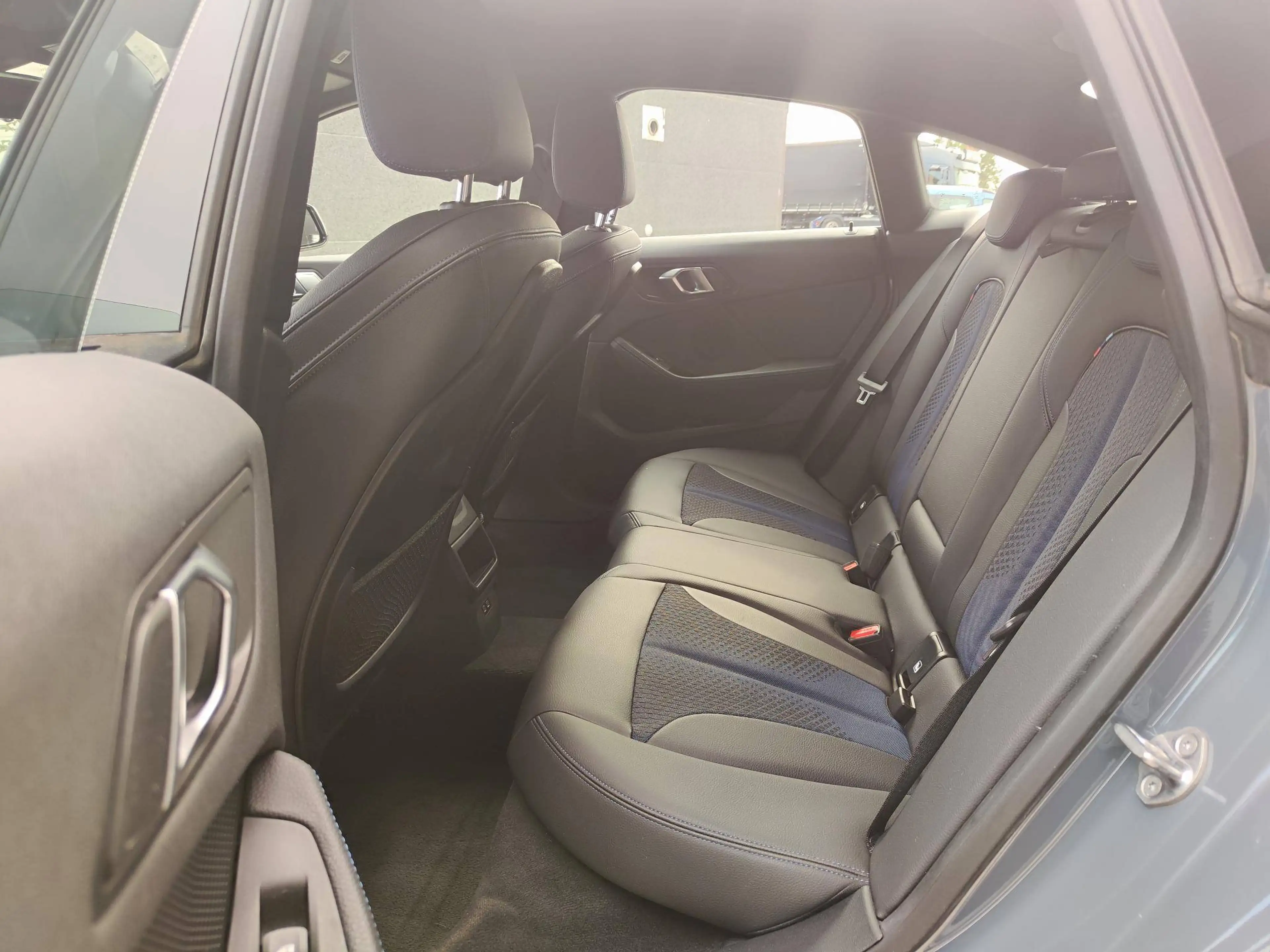 BMW 216 Gran Coupé 216 dA Pack M — photo 14