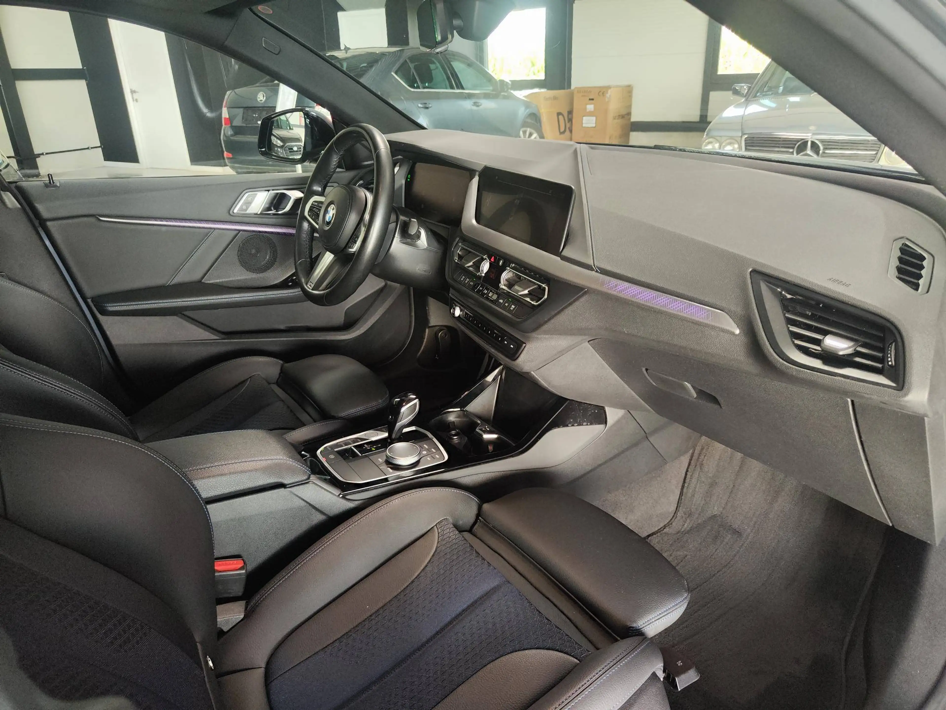 BMW 216 Gran Coupé 216 dA Pack M — photo 13