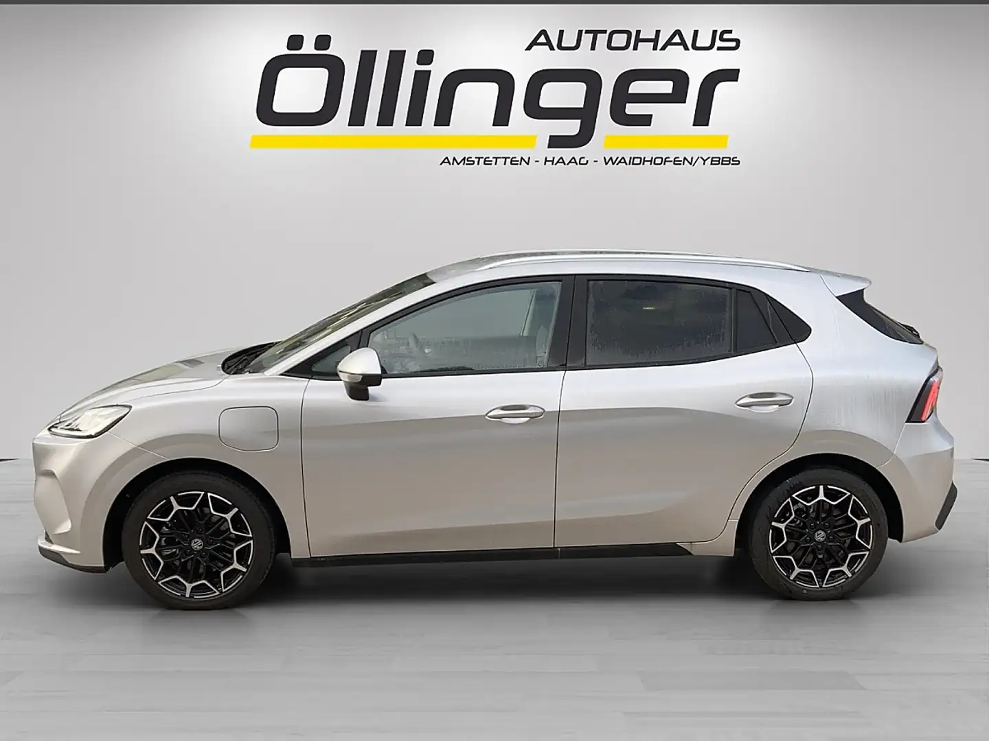 MG MG4 EV Urban 54 kWh Luxury + Metallic + Ö Paket! Silber - 2