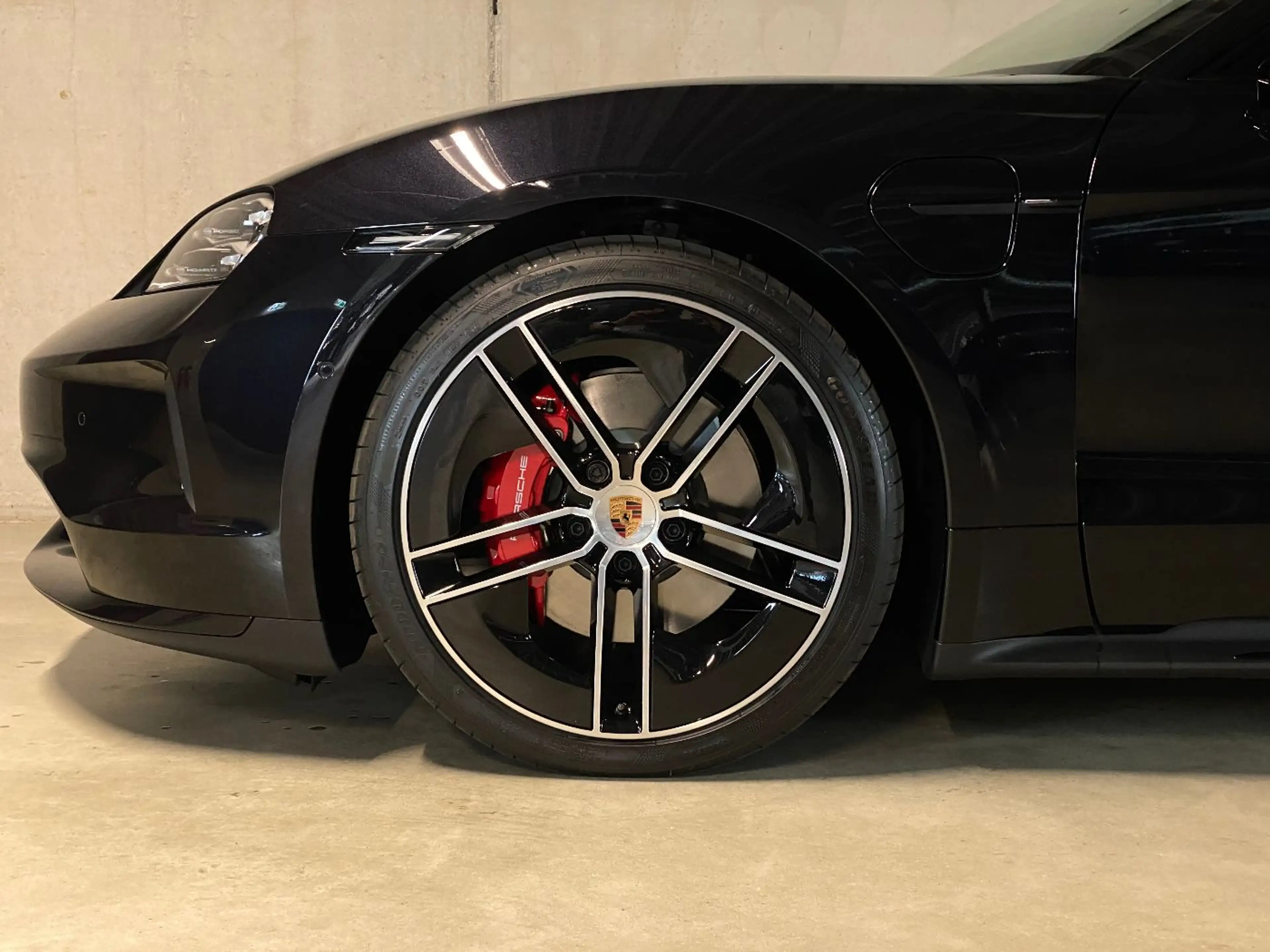 Porsche Taycan 4S Sport Turismo Black Edition | Panorama — photo 8