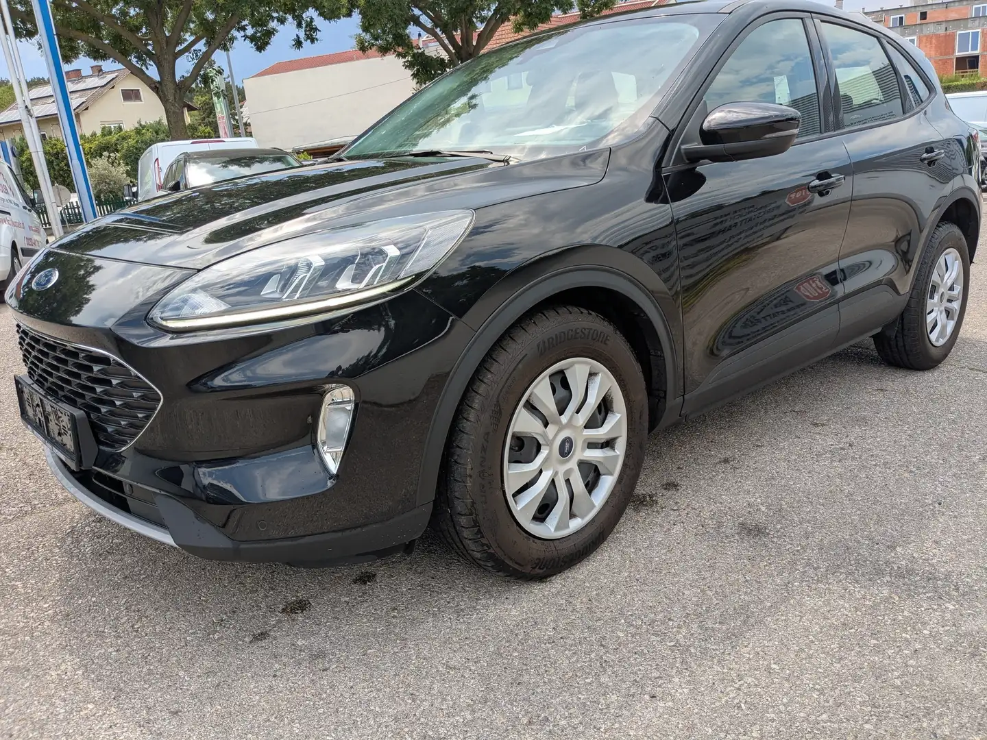 Ford Kuga Cool Schwarz - 2