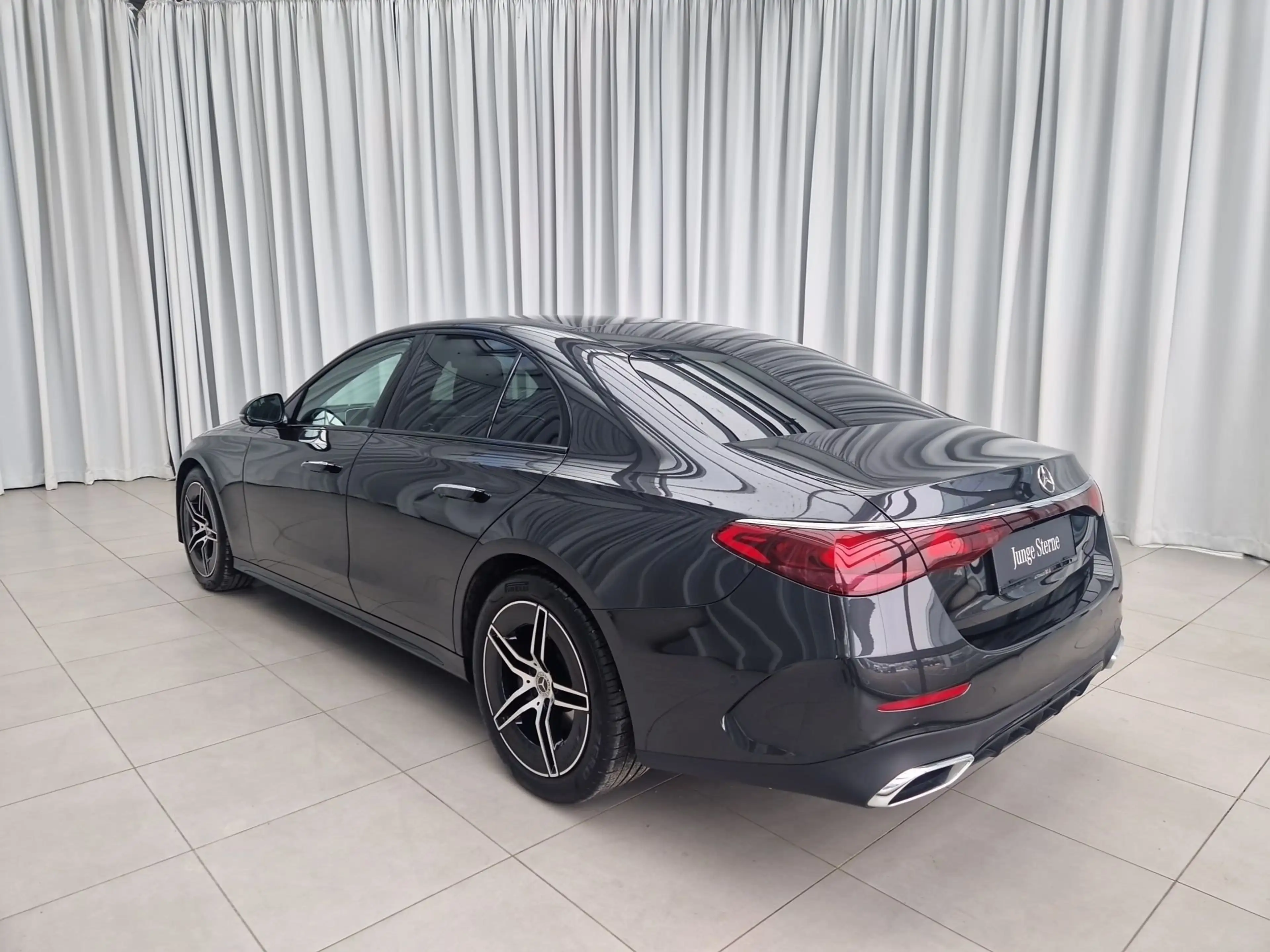 Mercedes-Benz E 220 d Limousine SpurW Winterp. SportS. — photo 6