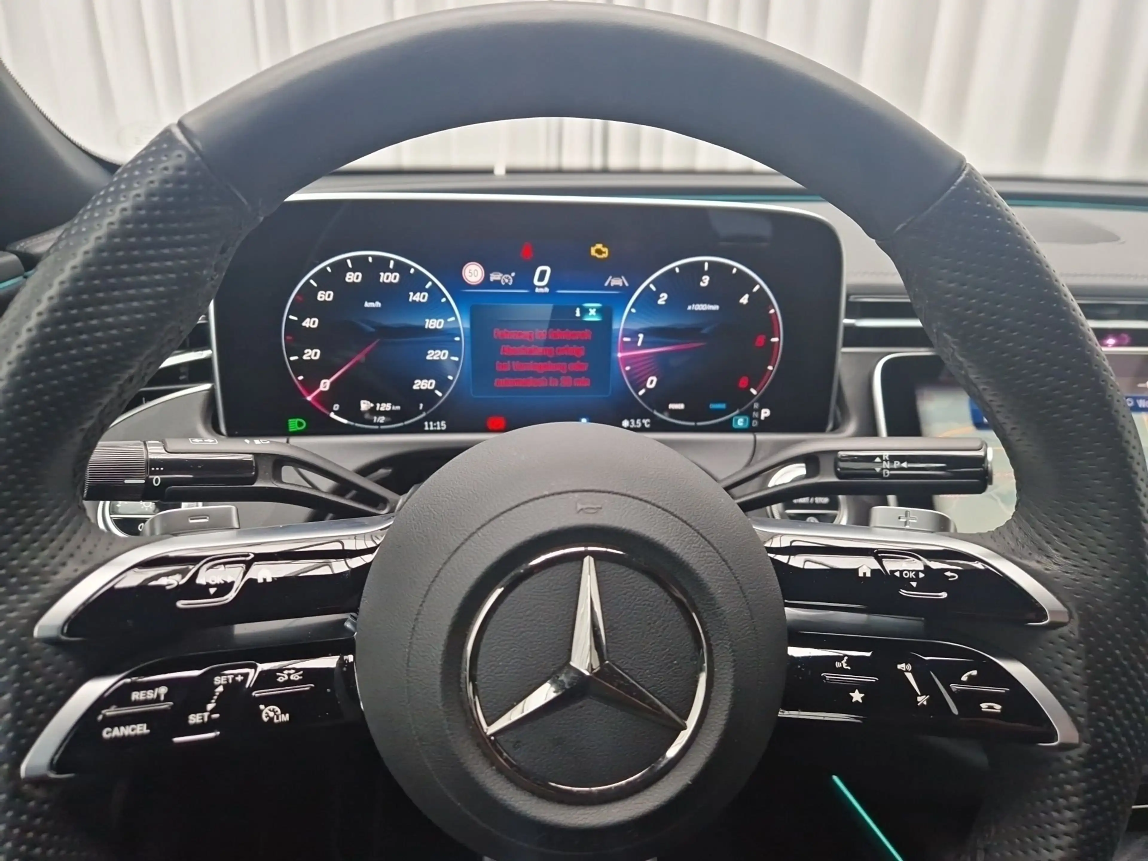 Mercedes-Benz E 220 d Limousine SpurW Winterp. SportS. — photo 16