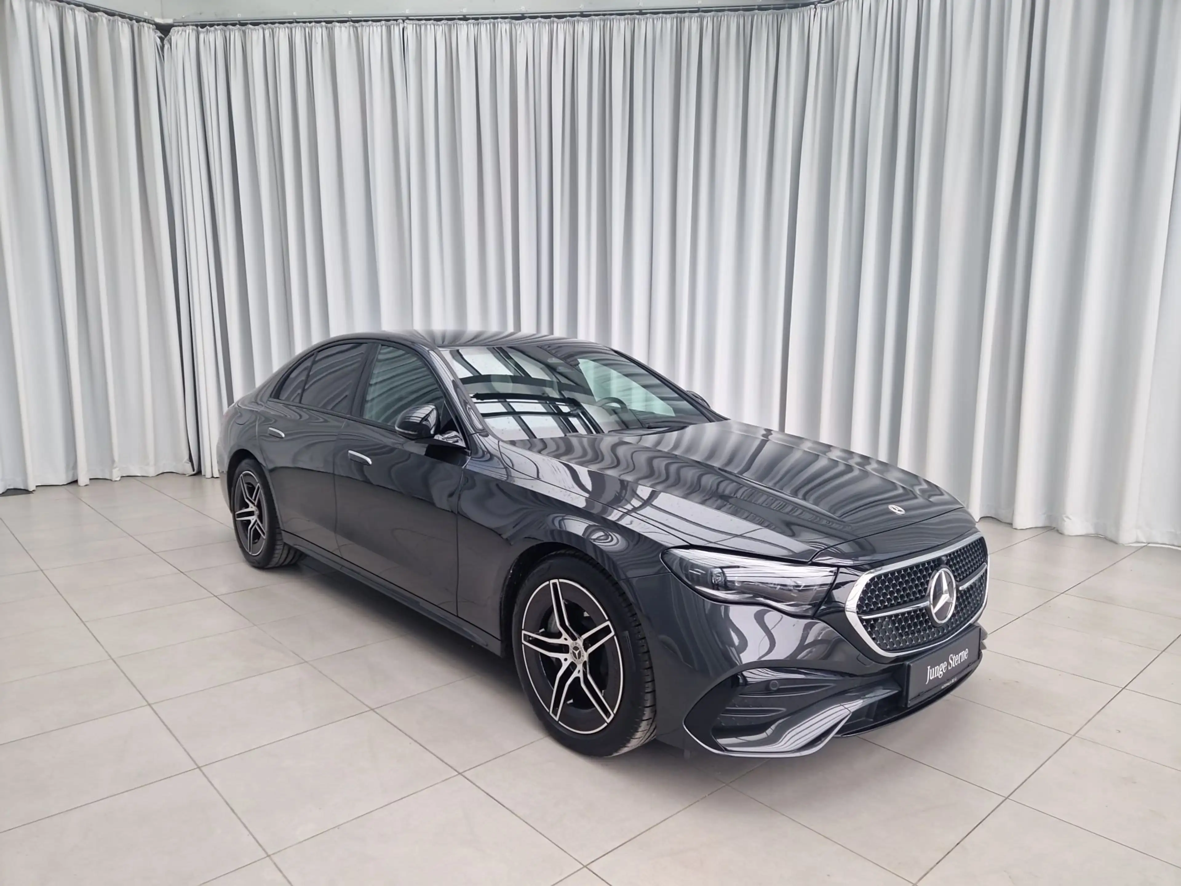 Mercedes-Benz E 220 d Limousine SpurW Winterp. SportS. — photo 3
