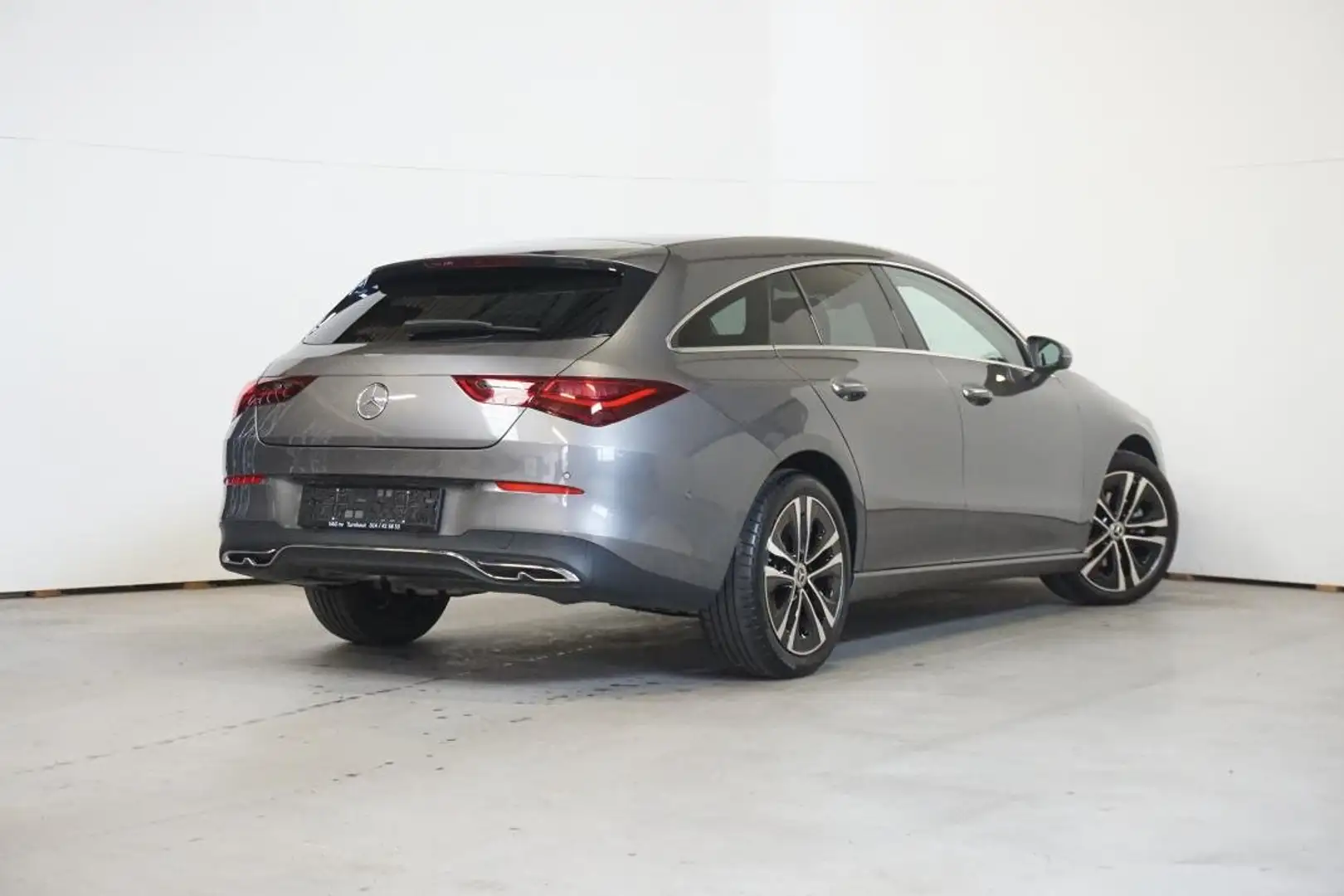 Mercedes-Benz CLA 180 Berggrijs met. Gris - 2