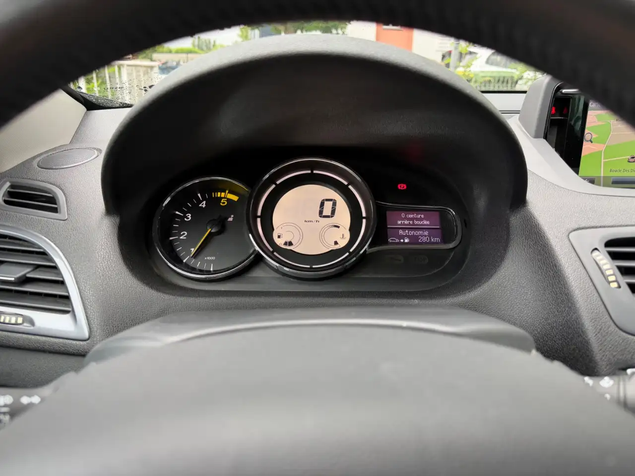 Renault Megane Berline — photo 11
