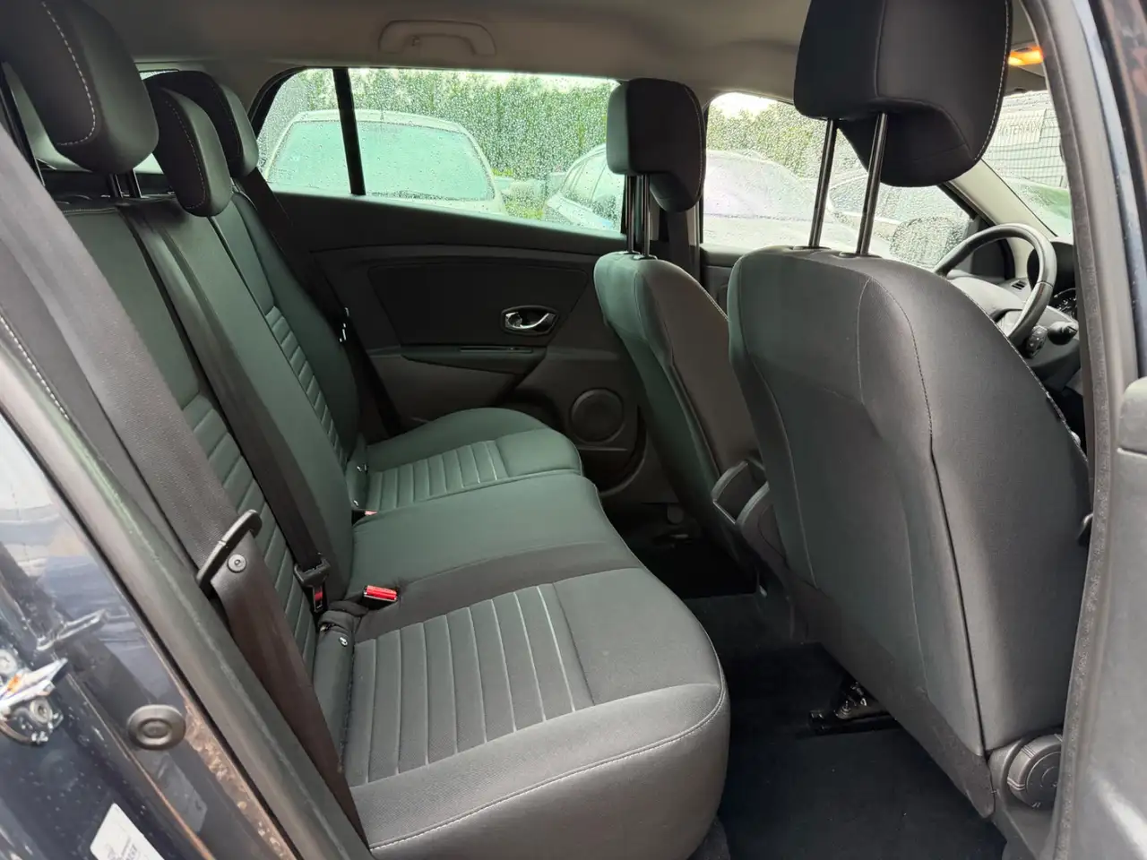 Renault Megane Berline — photo 7