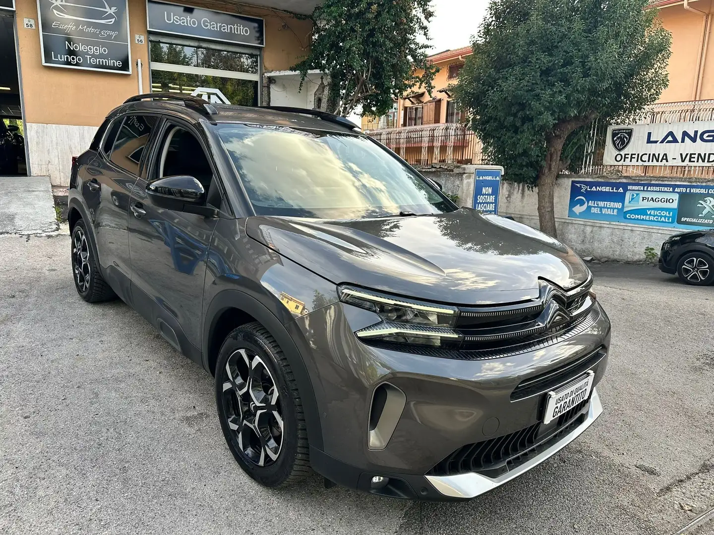 Citroen C5 Aircross C5 Aircross I 2022 1.5 bluehdi Shine s Grau - 1