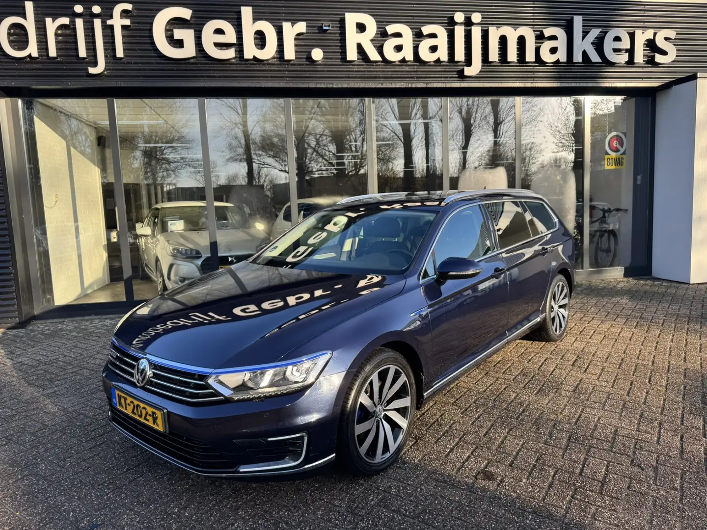 Volkswagen Passat Variant 1.4 TSI GTE Connected Series Plus*Navigatie*Panora Blauw - 1