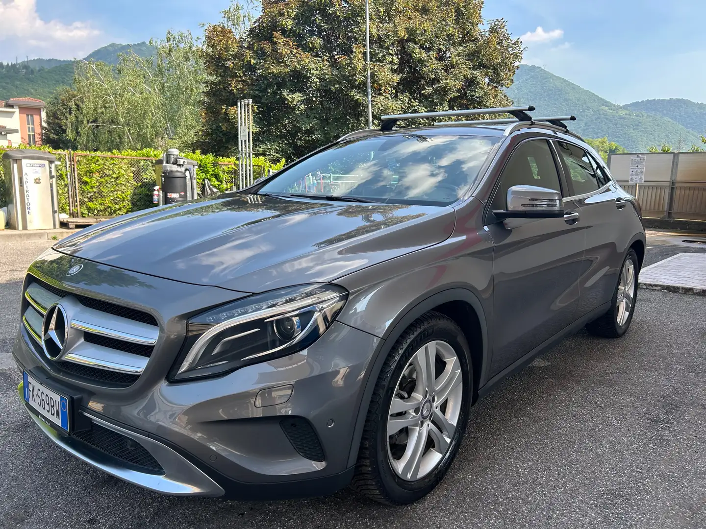 Mercedes-Benz GLA 200 GLA 200 d Sport auto Grigio - 2