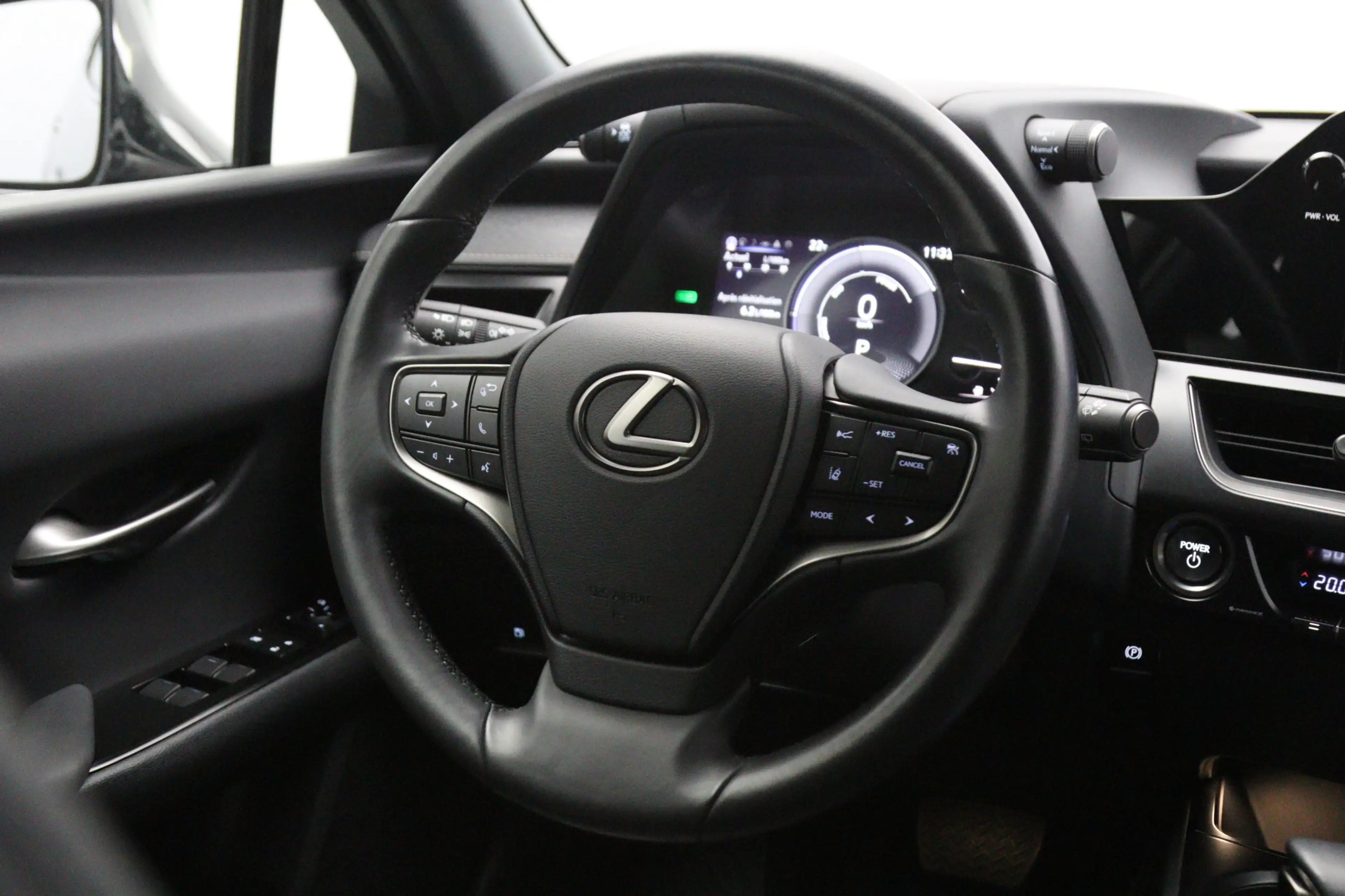 Lexus UX 250h 184 PK Comfort Line, Carplay, Adap. Cruise Control — photo 2