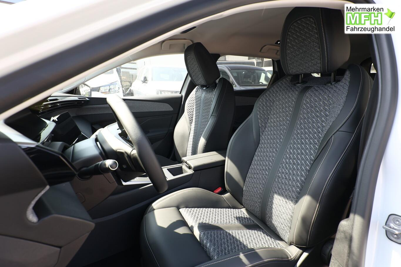 Peugeot 308 SW Allure MY26 SHZ Nav LHZ ACC Kam DigC PDC 96 ... — photo 5