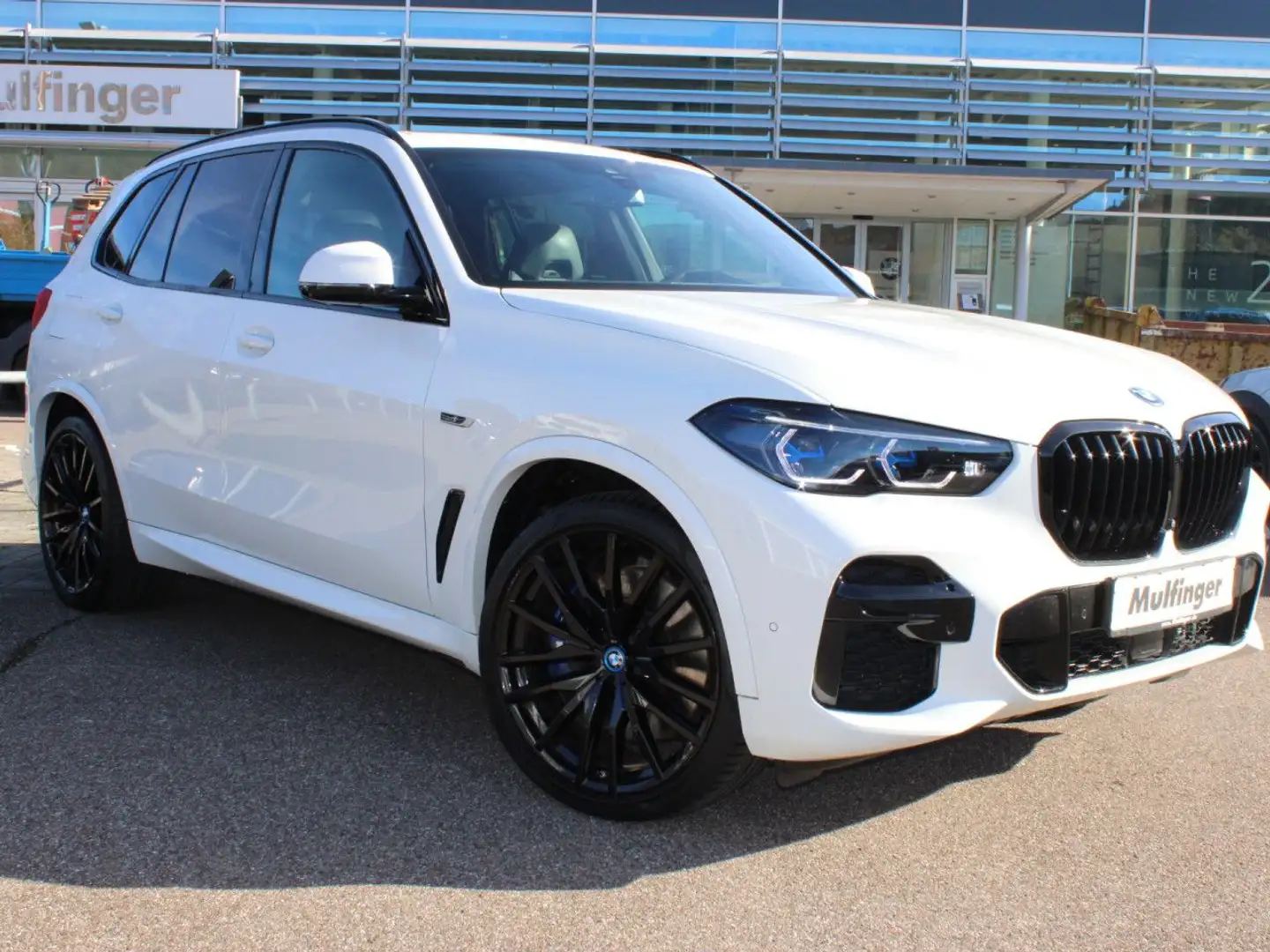 BMW X5 x45e M Sitz PanoD.B+W 360° Laser Luft Sitzbel Weiß - 2