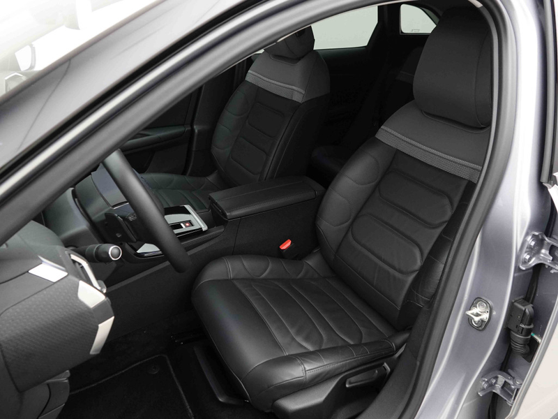 Citroen C5 X 1.2 T 130 AUT Shine | GPS | Camera — photo 7