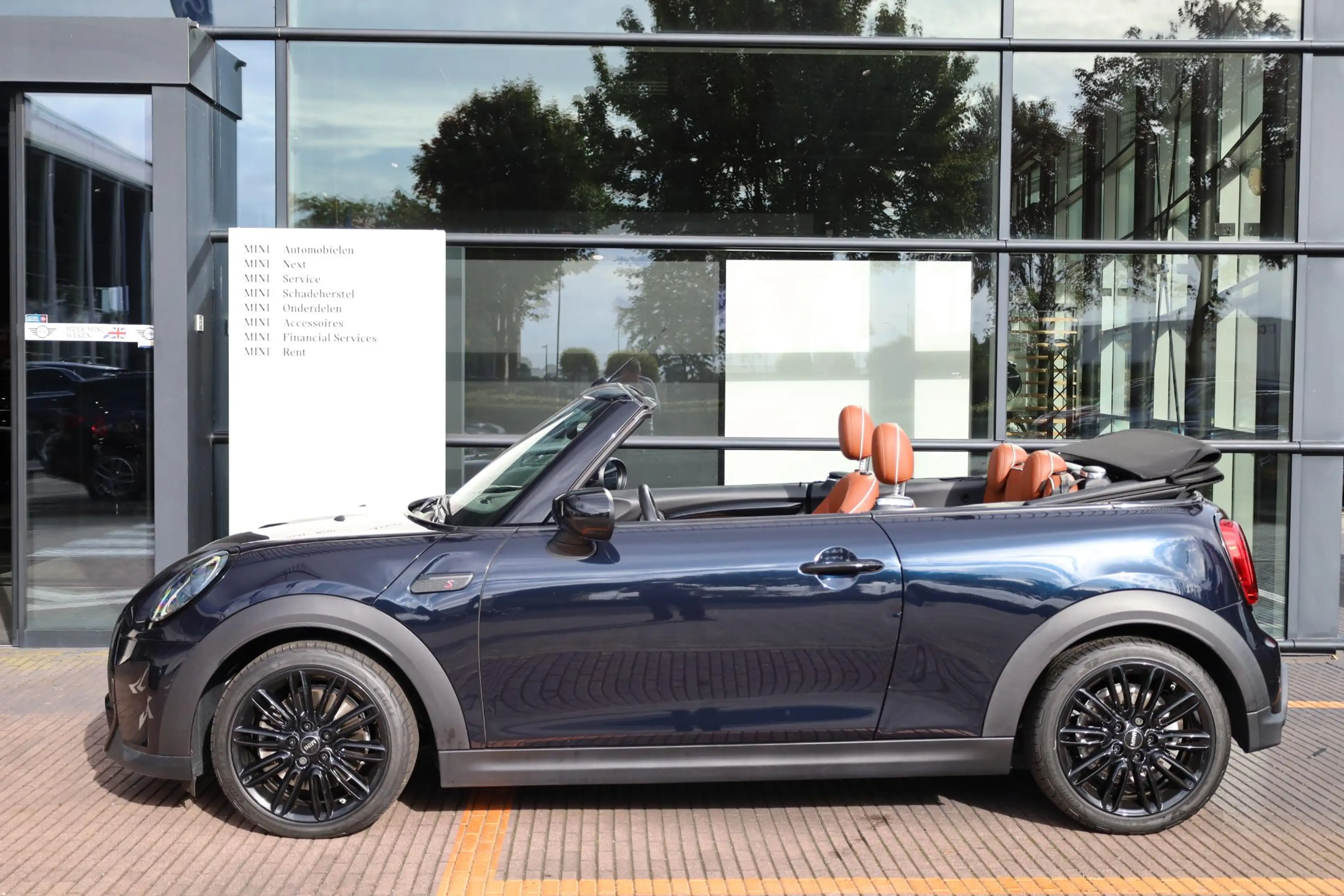 MINI Cooper S Cabrio | Leder | Comforttoegang | Park Distance Control ( — photo 5