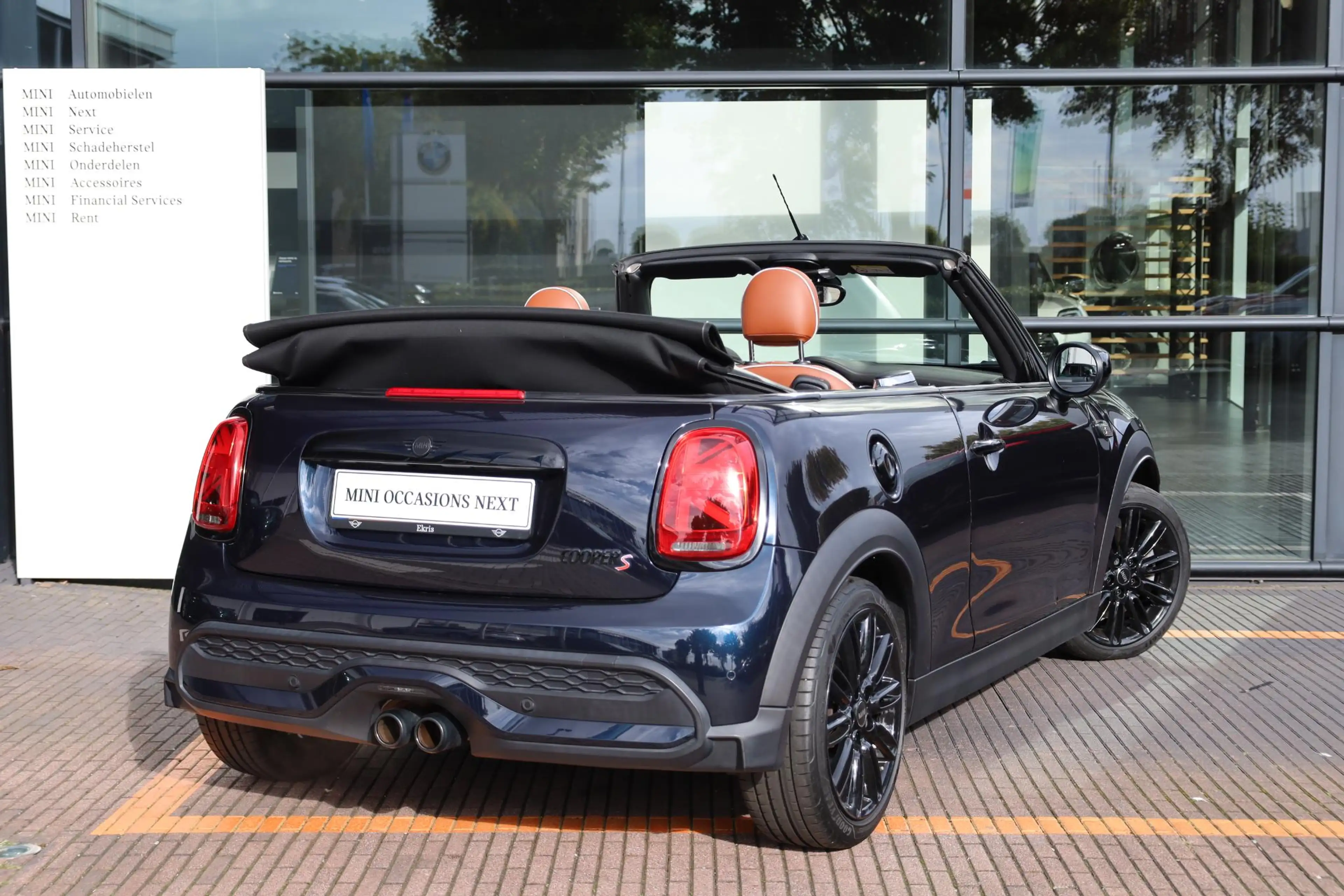 MINI Cooper S Cabrio | Leder | Comforttoegang | Park Distance Control ( — photo 2