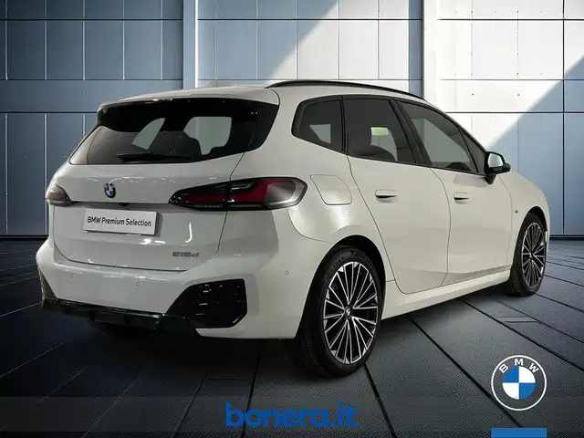 BMW 2 Series view 6