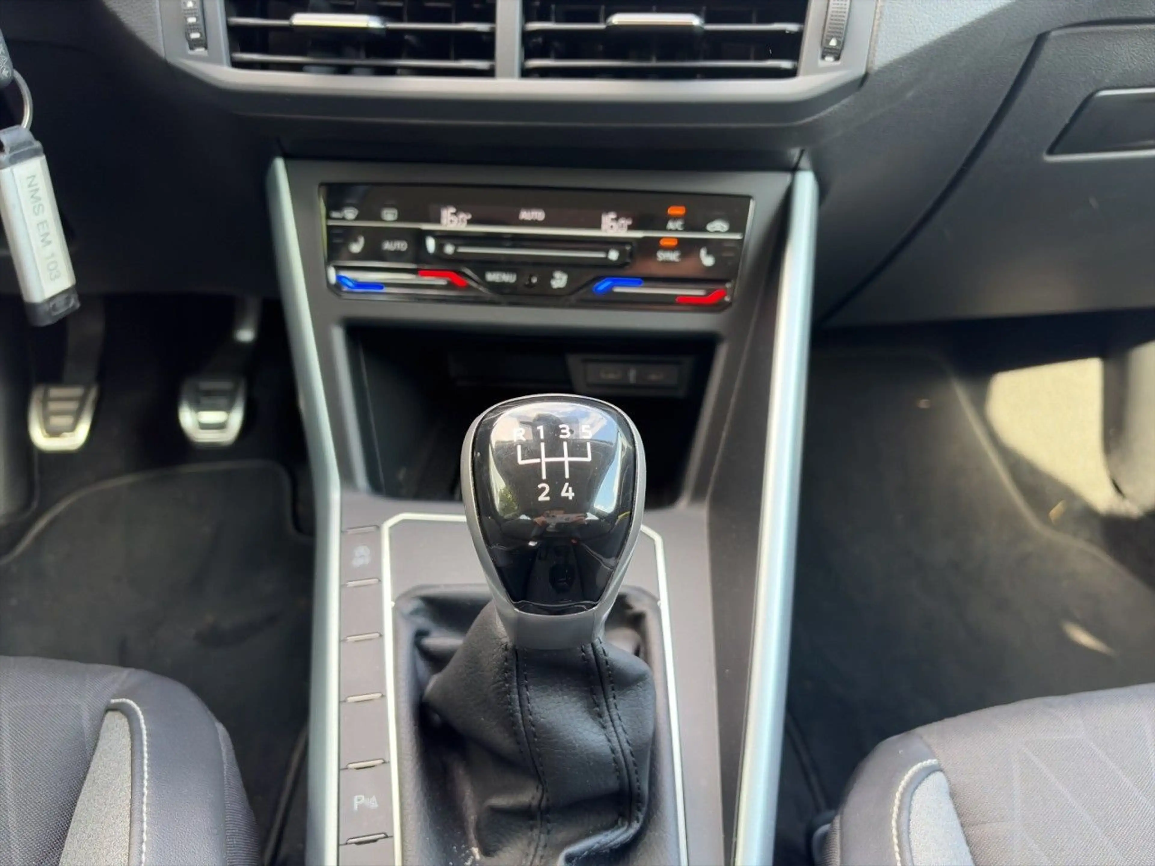 Volkswagen Polo GOAL 1,0 l TSI — photo 11