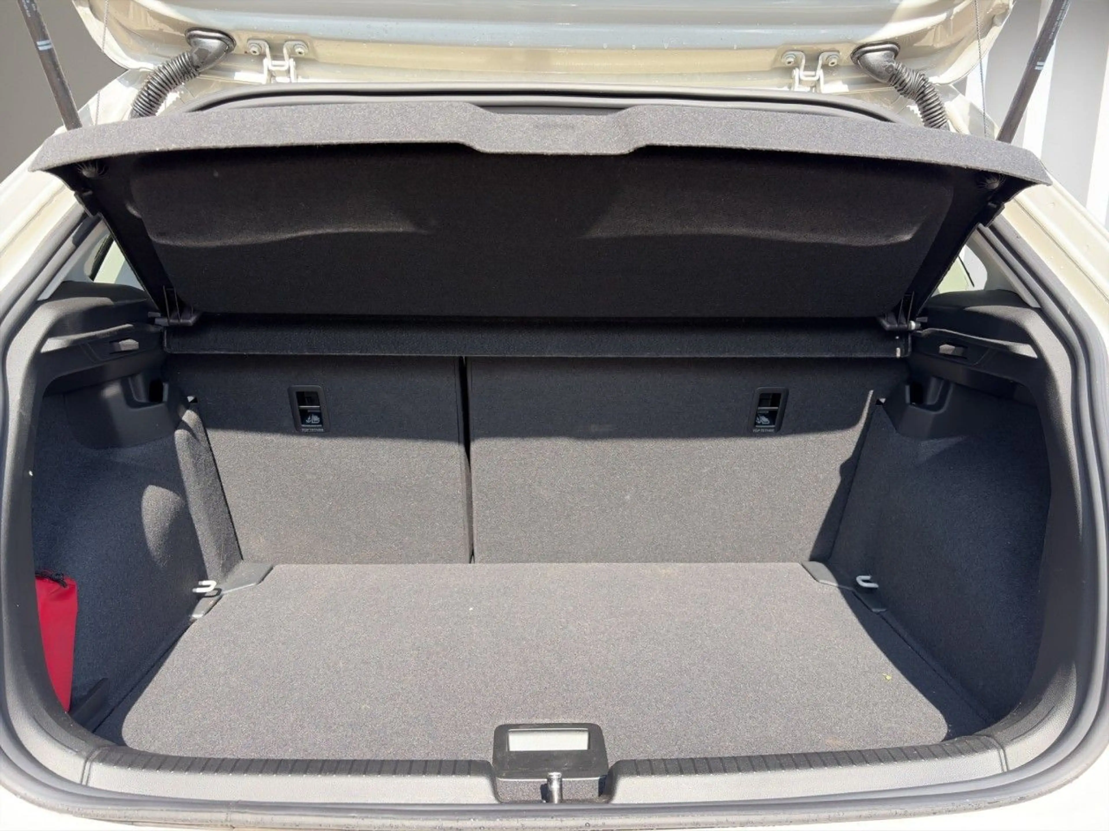 Volkswagen Polo GOAL 1,0 l TSI — photo 15