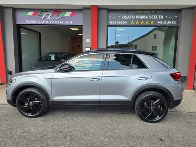Volkswagen T-Roc view 19