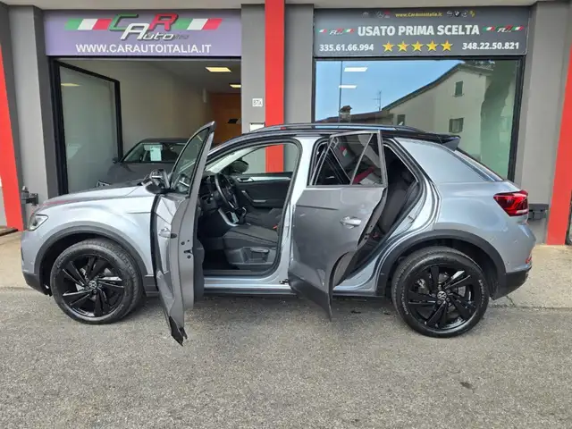 Volkswagen T-Roc view 20