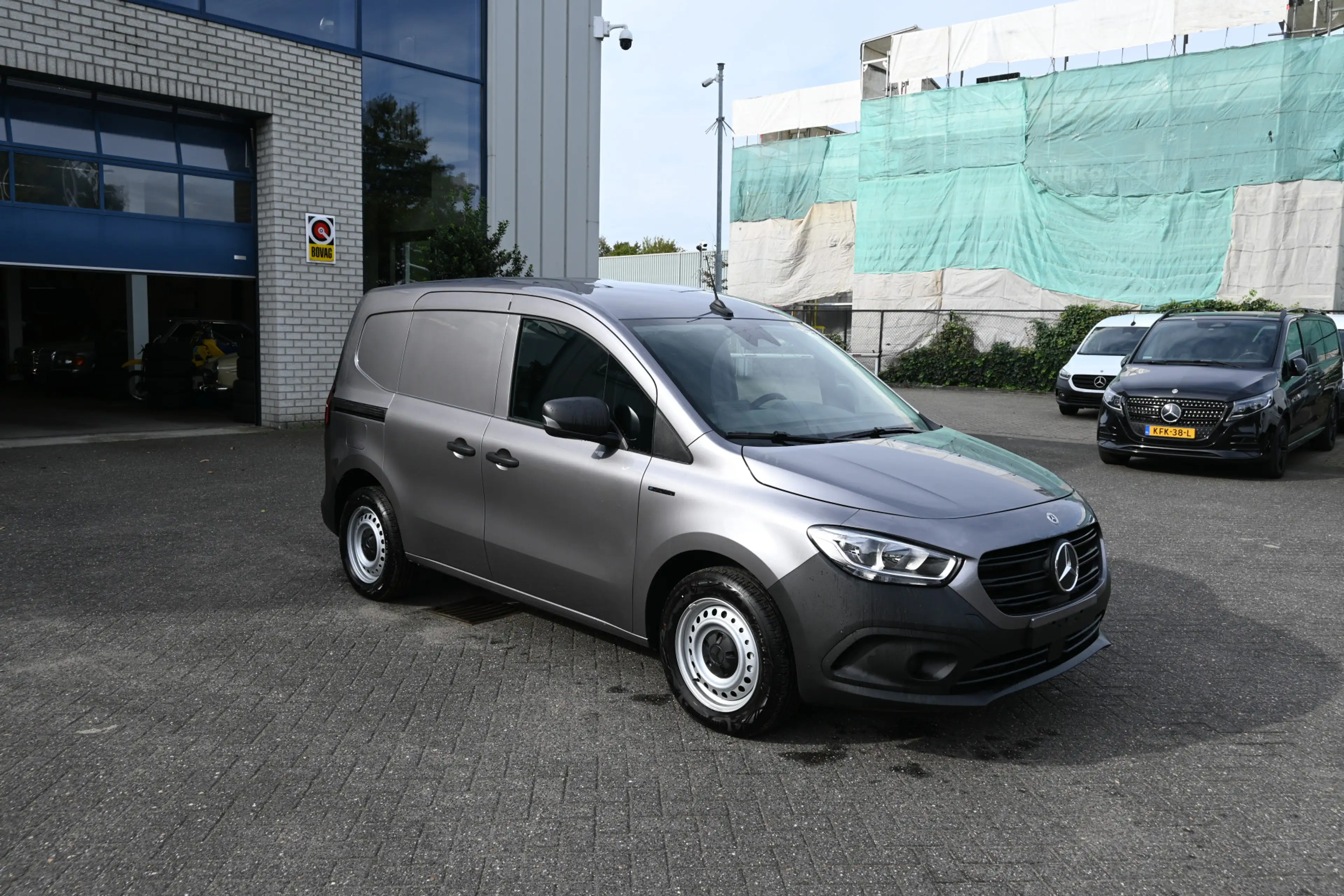 Mercedes-Benz Citan eCitan 112 L1 51 kWh AC 22kW/DC 75kW, Climate cont — photo 3