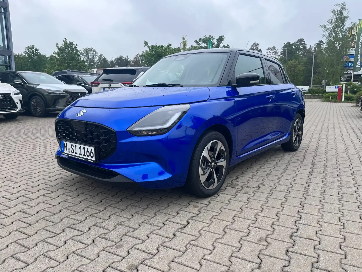 Suzuki Swift 1.2 Comfort+ Mild-Hybrid Dualjet Kamera.BT Blauw - 1