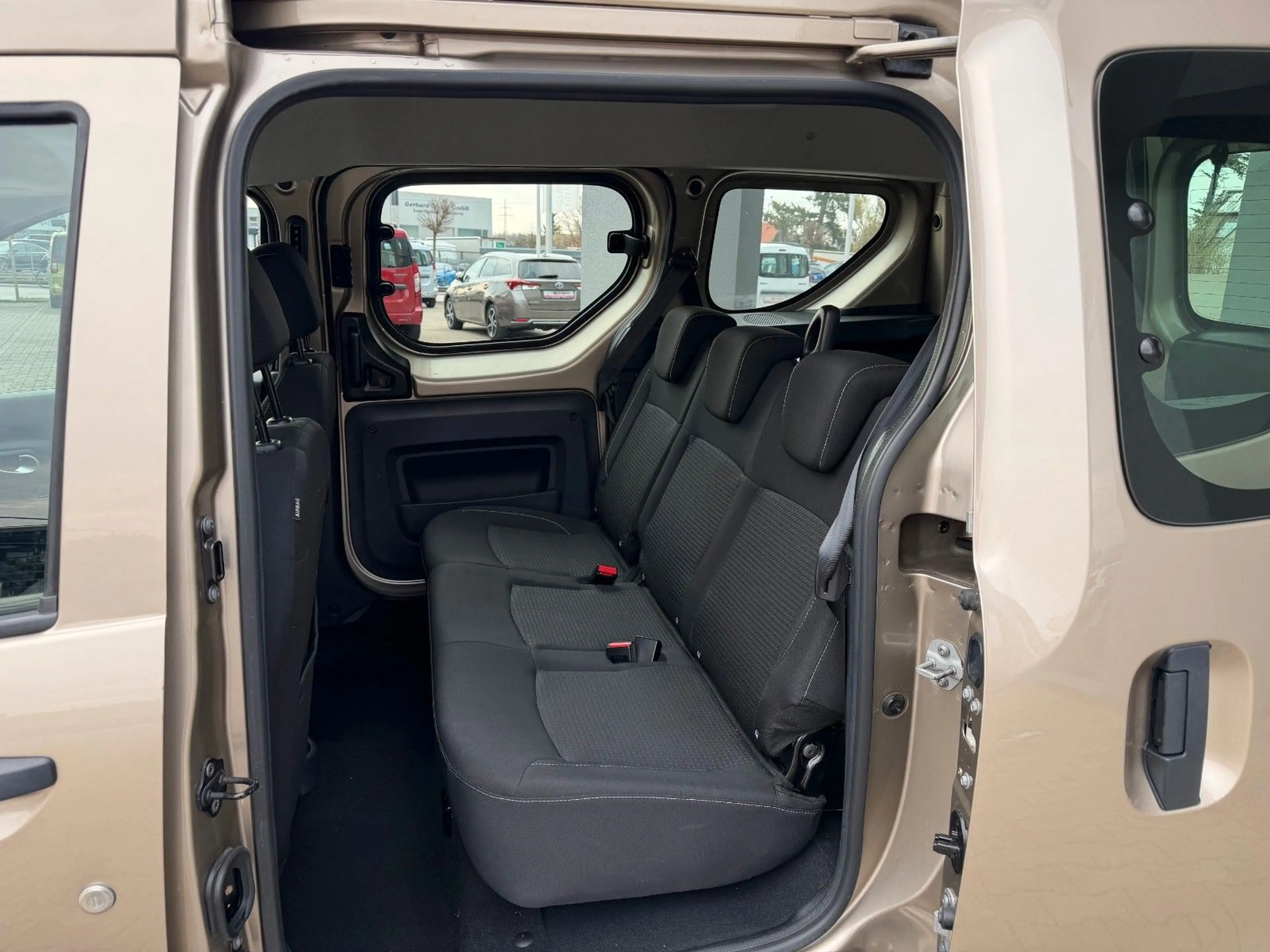 Dacia Dokker 1.3l Turbo Comfort*AHK,SHZ,Klima — photo 12