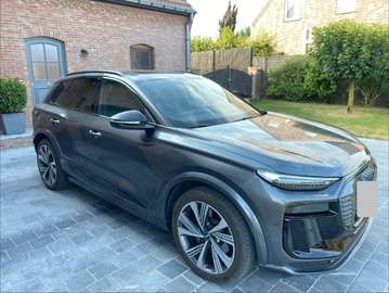 AUDI SQ6 full option 14000km
